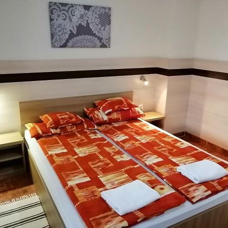 Csipkeház Apartman Cserkeszolo Exterior foto