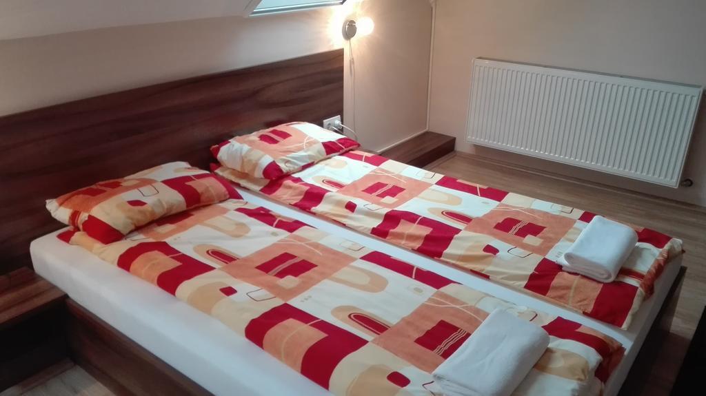 Csipkeház Apartman Cserkeszolo Exterior foto