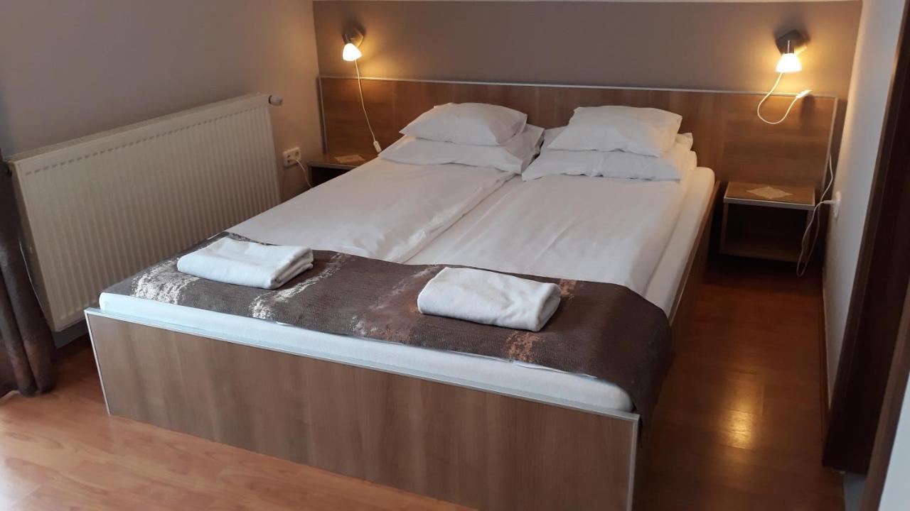 Csipkeház Apartman Cserkeszolo Exterior foto